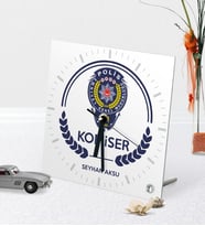 BK Gift Kişiye Özel Komiser Temalı Masaüstü Kare Cam Saat - 2 (Beyaz)