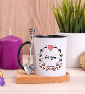 İsim Yazılı Tarihli Ahşap Altlıklı Siyah Kupa Bardak