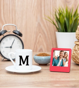 Baş Harfli Türk Kahvesi Fincanı ve Kırmızı Mini Fotoğraf Çerçevesi