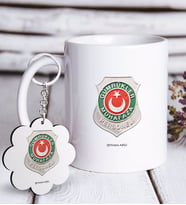 BK Gift Kişiye Özel Mesleki Gümrük Muhafaza Personeli Beyaz Kupa ve Anahtarlık Hediye Seti (Model 1)