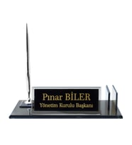 Kişiye Özel Tasarım Cam Masaüstü İsimlik - Ofis İsimlik - Yönetici İsimlik – Masalık – Masa İsimliği – Ofis İsimliği – Yönetici İsimliği – Kristal Cam Masaüstü İsimlik (Gümüş)
