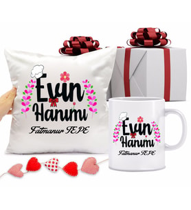 Anneye Hediye Evin Hanımı Bardağı ve Yastığı Hediye Seti (Model 1)