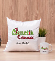 Genetik Mühendisi Kare Yastık ve Beyaz Kupa Bardak