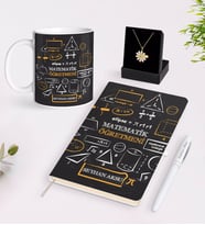 BK Gift Kişiye Özel Matematik Öğretmeni Beyaz Kupa Defter Kalem ve İsimli Papatya Kolye Hediye Seti-10 (Model 1)