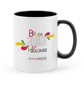 BK Gift Kişiye Özel Bu Yılda Hep Gülümse Siyah Kupa Bardak