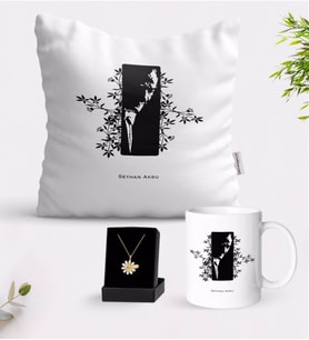 BK Gift Kişiye Özel Atatürk Temalı Beyaz Kupa Yastık ve İsimli Papatya Kolye Hediye Seti-8 (Model 1)