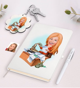 BK Gift Kişiye Özel Kadın Patron Karikatürlü Beyaz Defter Kalem ve Anahtarlık Hediye Seti-3 (Model 1)