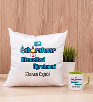 Laboratuvar Hizmetleri Kare Yastık ve Yeşil Kupa Bardak