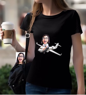 BK Gift Kişiye Özel Bayan Kaptan Pilot Karikatürlü Siyah T-Shirt