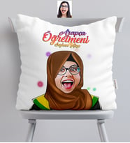 BK Gift Kişiye Özel Tesettürlü Bayan Öğretmen Karikatürlü  Yastık  3