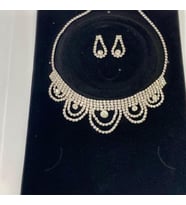 YAĞMUR AKSESUAR VE TAKI DÜNYASI ZARİF ABİYE SET (Gümüş)