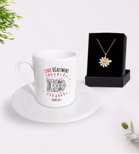 BK Gift Kişiye Özel Sınıf Öğretmeni Türk Kahvesi Fincanı ve İsimli Papatya Kolye Hediye Seti-11 (Model 1)