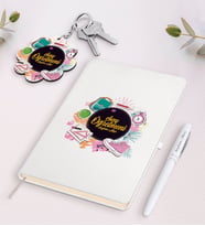 BK Gift Kişiye Özel Sınıf Öğretmeni Beyaz Defter Kalem ve Anahtarlık Hediye Seti-15 (Model 1)