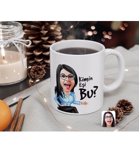 BK Gift Kişiye Özel Kadın Kimin Eşi Bu Karikatürlü Beyaz Kupa Bardak-1
