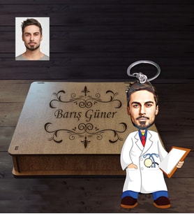 Kişiye Özel Doktor Karikatürlü Ahşap Anahtarlık Kutulu Bay-1