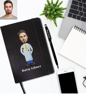 Kişiye Özel Doktor Karikatürlü Siyah Defter Kalem Hediye Seti Bay-2