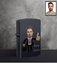 Kişiye Özel Patron Karikatürlü UV Baskılı Siyah Benzinli Çakmak Bay-2
