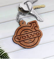 Volvo Logolu Ahşap Anahtarlık-1 (Beyaz)