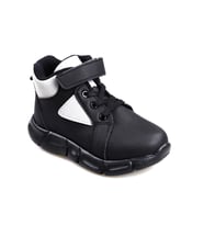 Cool Siyah Erkek Çocuk (22-30) Günlük Spor Bot