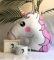 Ahşap Kutusunda Unicorn Kupa Bardak Ve Yastık Seti