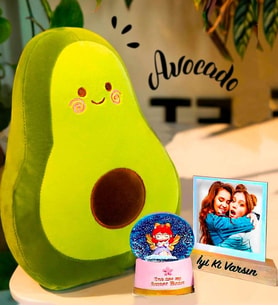 Kişiye Özel Fotoğraflı Avakado Yastık & Best Friends Işıklı Kar Küresi Arkadaşa Hediye
