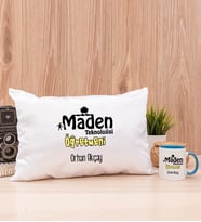 Maden Teknolojisi Öğretmeni Dikdörtgen Yastık ve Mavi Kupa Bardak