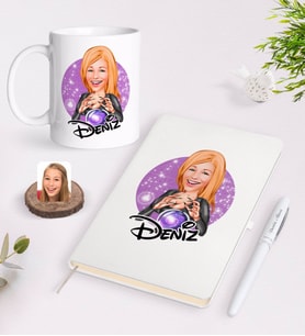 BK Gift Kişiye Özel Kadın Astrolog Karikatürlü Beyaz Defter Kalem ve Kupa Seti-1 (Model 1)