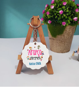 Arapça Öğretmeni Tasarımlı Kişiye Özel Hediye Arapça Öğretmeni Ahşap Anahtarlık