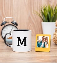 Baş Harfli Siyah Kupa Bardak ve Sarı Mini Fotoğraf Çerçevesi