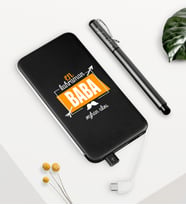 BK Gift Kişiye Özel En Kahraman Baba Siyah 5000 mAh Powerbank ve Kalem Seti (Model 1)