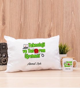 Teknoloji ve Tasarım Öğretmeni Dikdörtgen Yastık ve Beyaz Kupa Bardak
