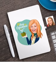 BK Gift Kişiye Özel Bayan Sınıf Öğretmeni Karikatürlü Beyaz Defter ve Kalem Hediye Seti-1