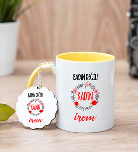 Bayan Değil Kadın Sarı Kupa Bardak Ve Anahtarlık Set
