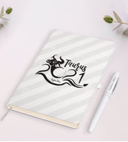 BK Gift Kişiye Özel 2024 Boğa Burcu Beyaz Defter ve Kalem Hediye Seti (Beyaz)