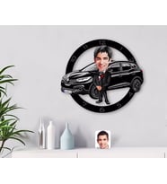 BK Gift Kişiye Özel Plakalı Erkek Renault Kadjar Karikatürlü Ahşap Duvar Saati-2 (Beyaz)