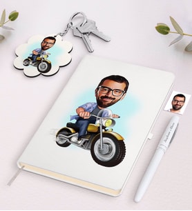 BK Gift Kişiye Özel Erkek Motorcu Karikatürlü Beyaz Defter Kalem ve Anahtarlık Hediye Seti (Model 1)