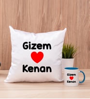 Sevgililere Özel İsim Yazılı Kare Yastık ve Mavi Kupa Bardak