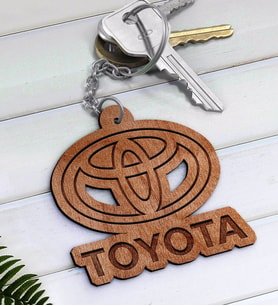 Toyota Logolu Ahşap Anahtarlık-1 (Beyaz)