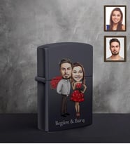 Kişiye Özel Sevgili Karikatürlü UV Baskılı Siyah Benzinli Çakmak Model 10