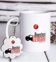 BK Gift Kişiye Özel Mesleki Anestezi Uzmanı Beyaz Kupa ve Anahtarlık Hediye Seti (Model 1)