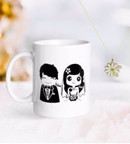 BK Gift Kişiye Özel Sevgililer Günü Kupa ve Çift İsimli Papatya Kolye-98 (Model 1)