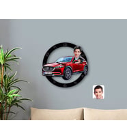 BK Gift Kişiye Özel Plakalı Erkek Mazda 6 Karikatürlü Ahşap Duvar Saati-1 (Beyaz)