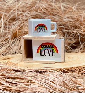 Equal Life Gökkuşağı Tasarımlı Ahşap Kutulu Kupa