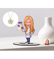 BK Gift Kişiye Özel Kadın Chef Karikatürlü 3D Ahşap Biblo ve İsimli Tarihli Papatya Kolye Seti-2 (Model 1)
