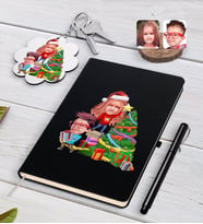 BK Gift Kişiye Özel Yeni Yıl Kız Kardeş ve Erkek Kardeş Karikatürlü Siyah Defter Kalem ve Anahtarlık Hediye Seti-1 (Model 1)