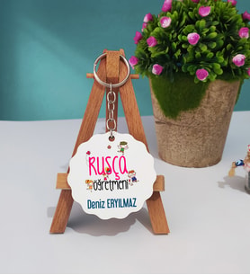 Rusça Öğretmeni Tasarımlı Kişiye Özel Hediye Rusça Öğretmeni Ahşap Anahtarlık