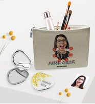 BK Gift Kişiye Özel Melek Annem Karikatürlü Keten Makyaj Çantası ve Kalp Ayna Seti (Model 1)
