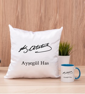 Atatürk İmzalı Kare Yastık ve Mavi Kupa Bardak