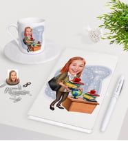 BK Gift Kişiye Özel Bayan Öğretmen Karikatürlü Beyaz Defter Kalem Türk Kahvesi Fincanı Seti-4 (Model 1)