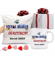 Sosyal Bilgiler Öğretmeni Kupa Bardağı ve Yastığı Hediye Seti (Model 1)